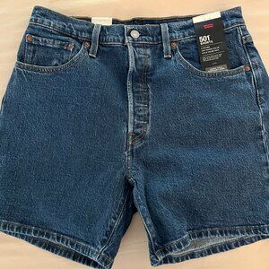 NWT Levi's 501 Shorts, 32